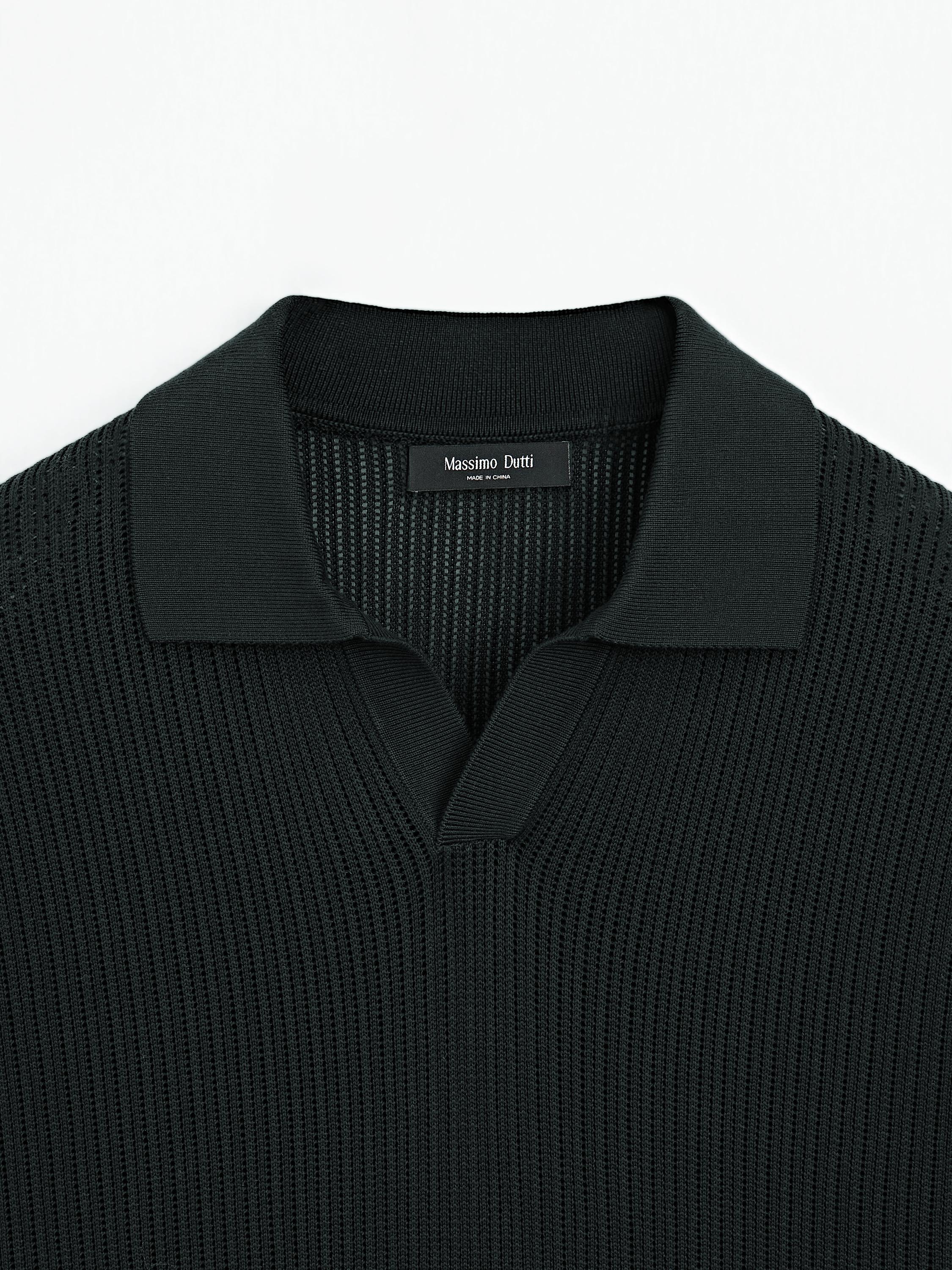 Cutwork V-neck polo shirt